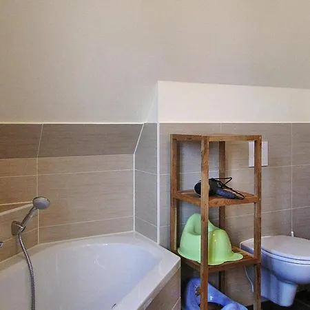 Nachtigall, Glowe, Cleaning Included بيت للعطل *